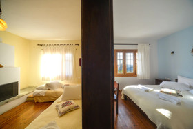 Eos Traditional Guesthouse