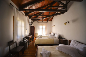 Eos Traditional Guesthouse