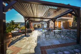 Eos Traditional Guesthouse