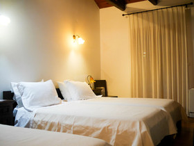 Eos Traditional Guesthouse