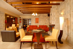 Mikri Arktos Hotel