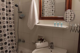 Hotel Famissi