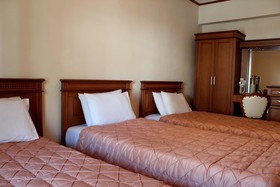 Hotel Famissi