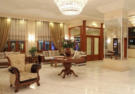 Hotel Famissi