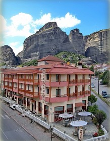 Hotel Famissi