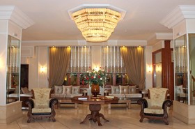 Hotel Famissi