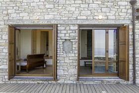 Dionysos Luxury Villa