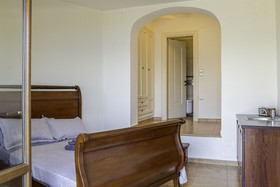 Dionysos Luxury Villa