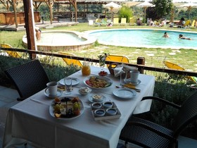 Koukos Inn