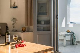 Aspronisi Luxury Villa