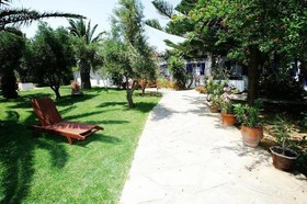 Golden Beach Hotel & Apartments