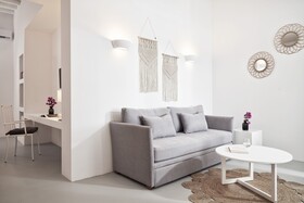 Mr & Mrs White Tinos