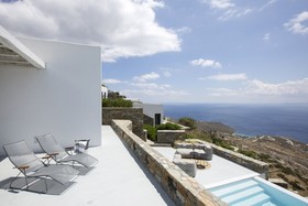 House G Kardiani Tinos