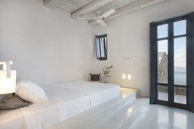 House G Kardiani Tinos