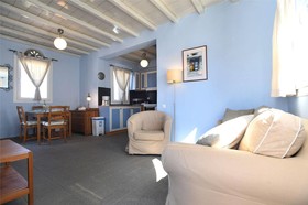 Glafki Studios & Suites