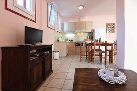 Glafki Studios & Suites