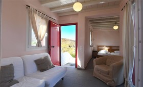 Glafki Studios & Suites
