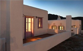 Glafki Studios & Suites