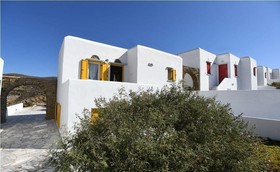 Glafki Studios & Suites