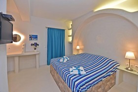 Tinos Aqua Palazzo