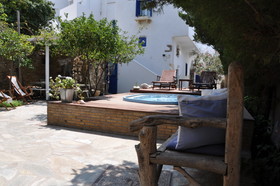 Vincenzo Family Rooms