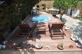 Vincenzo Family Rooms