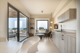 Yenesis Seaside Retreat