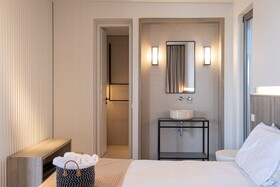 Yenesis Seaside Retreat