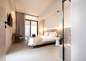 Yenesis Seaside Retreat