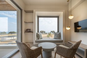 Yenesis Seaside Retreat
