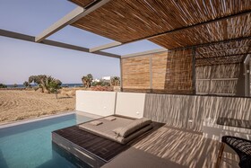 Yenesis Seaside Retreat
