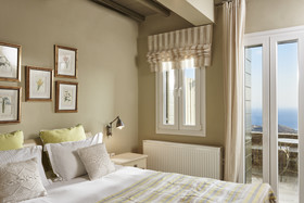 Aeolis Tinos Suites