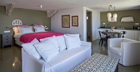 Aeolis Tinos Suites