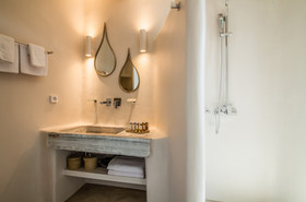 Aeolis Tinos Suites
