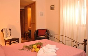 Anatoli Labreon Guesthouse - Apartments