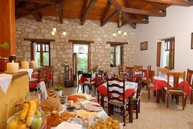 Anatoli Labreon Guesthouse - Apartments