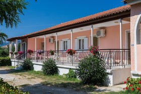 Roussa's Apartments
