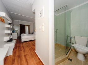 Cameo Beach Resort