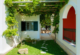 Erietta Luxury Apartments