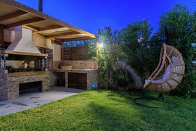Diogenis House