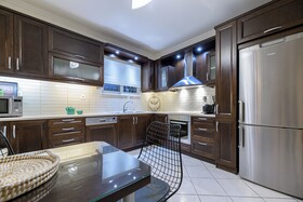 Diogenis House