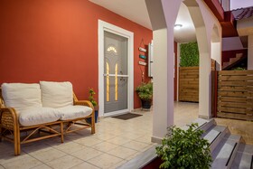 Diogenis House