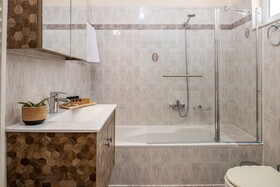 Diogenis House