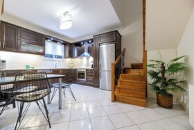 Diogenis House