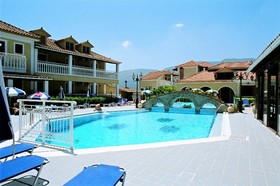 Elpida Hotel