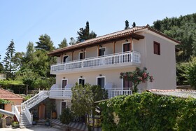 Andrikas Villa at Xenios Avlais