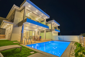 Zante Suites