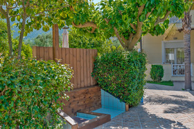 Oscar Villa & Studios