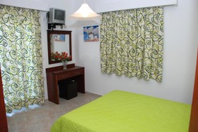 Amoudi Hotel Studios & Apartments