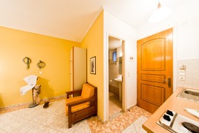 Remezzo Studios & Apartments